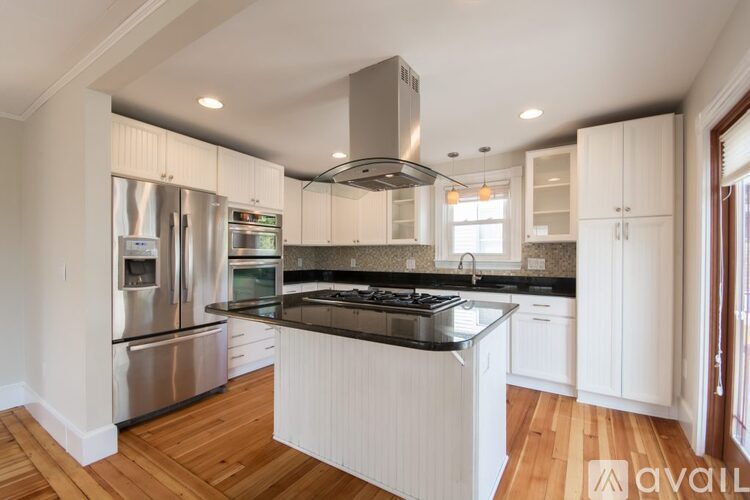 11 Harrison Ave 3 Beds Single Family Home for Rent - Photo gallery 3