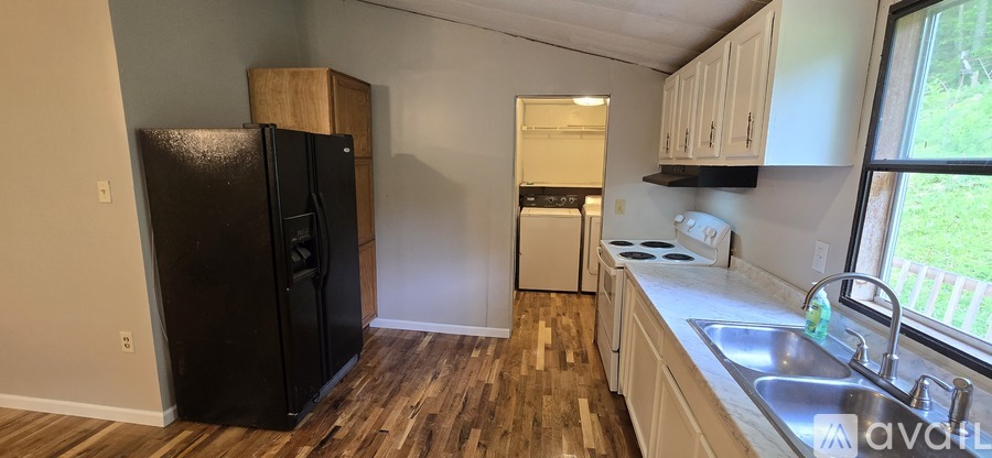 584 Mountain Spur Dr 4 Beds Single Family Home for Rent - Photo gallery 5