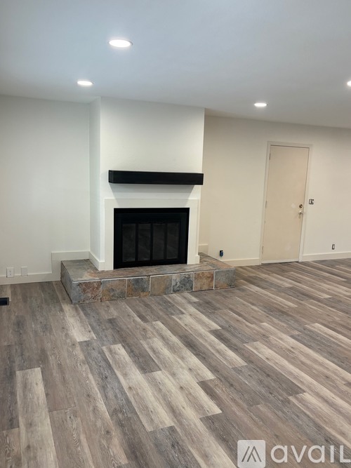 37 Sierra Drive 4 Beds Single Family Home for Rent - Photo gallery 3