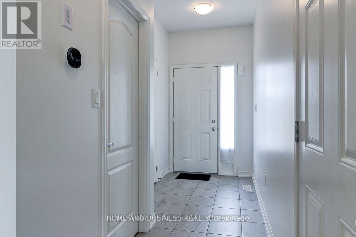 86 BRADBURY ROAD 3 Beds Home, Townhouse for Rent - Photo gallery 4