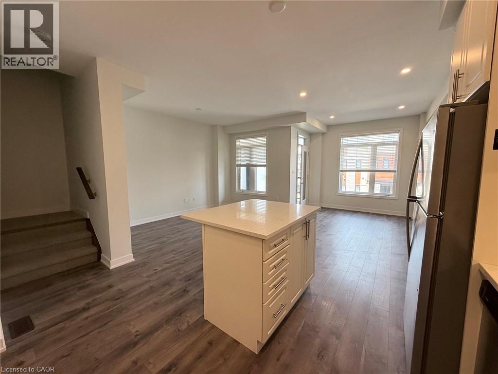 590 NORTH SERVICE Road Unit# 75 2 Beds Home, Townhouse for Rent - Photo gallery 5