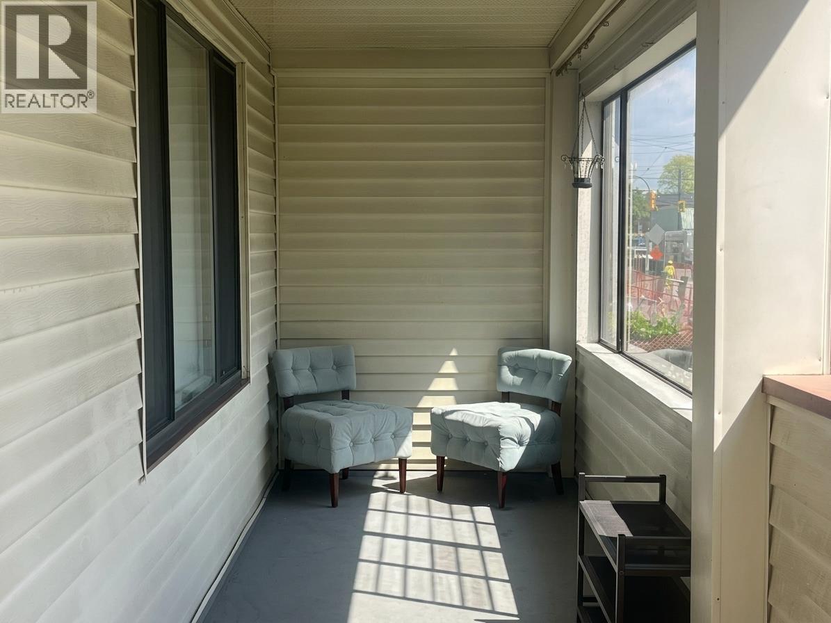 635 E 49TH AVENUE 4 Beds House for Rent - Photo gallery 3