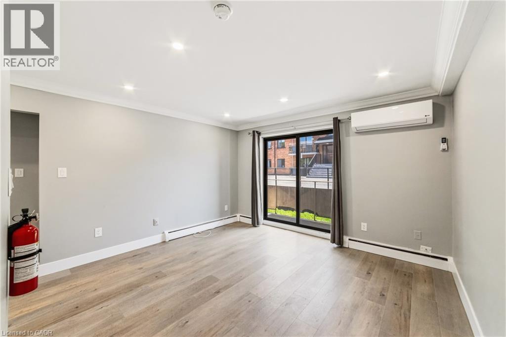 700 LAWRENCE Road Unit# 102 1 Apartment, Home for Rent - Photo gallery 4