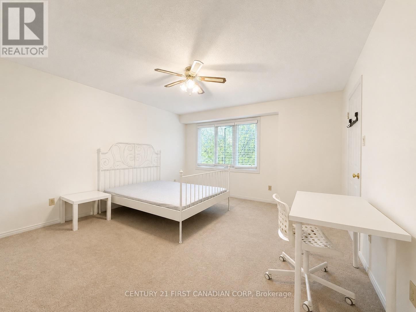 16 - 925 LAWSON ROAD 3 Beds Condo, Home, Townhouse for Rent - Photo gallery 5