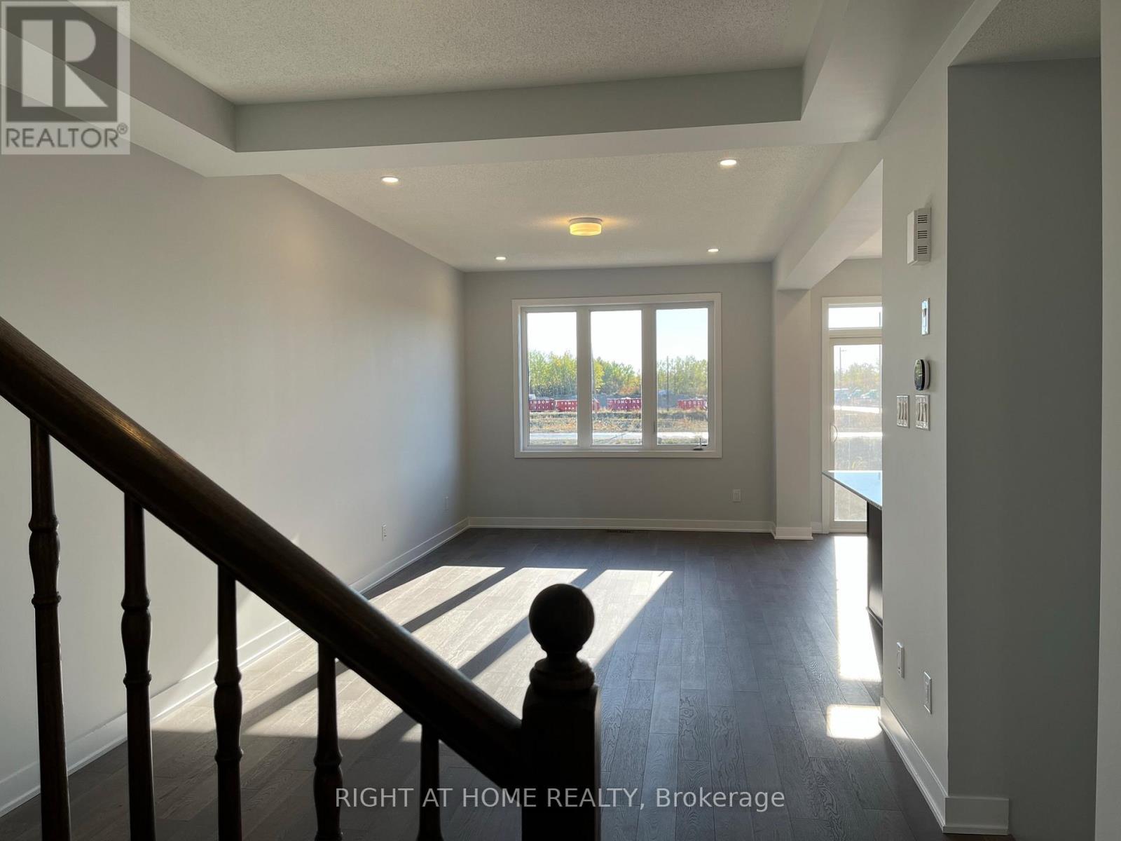 641 ALLIED MEWS 3 Beds Home, Townhouse for Rent - Photo gallery 4