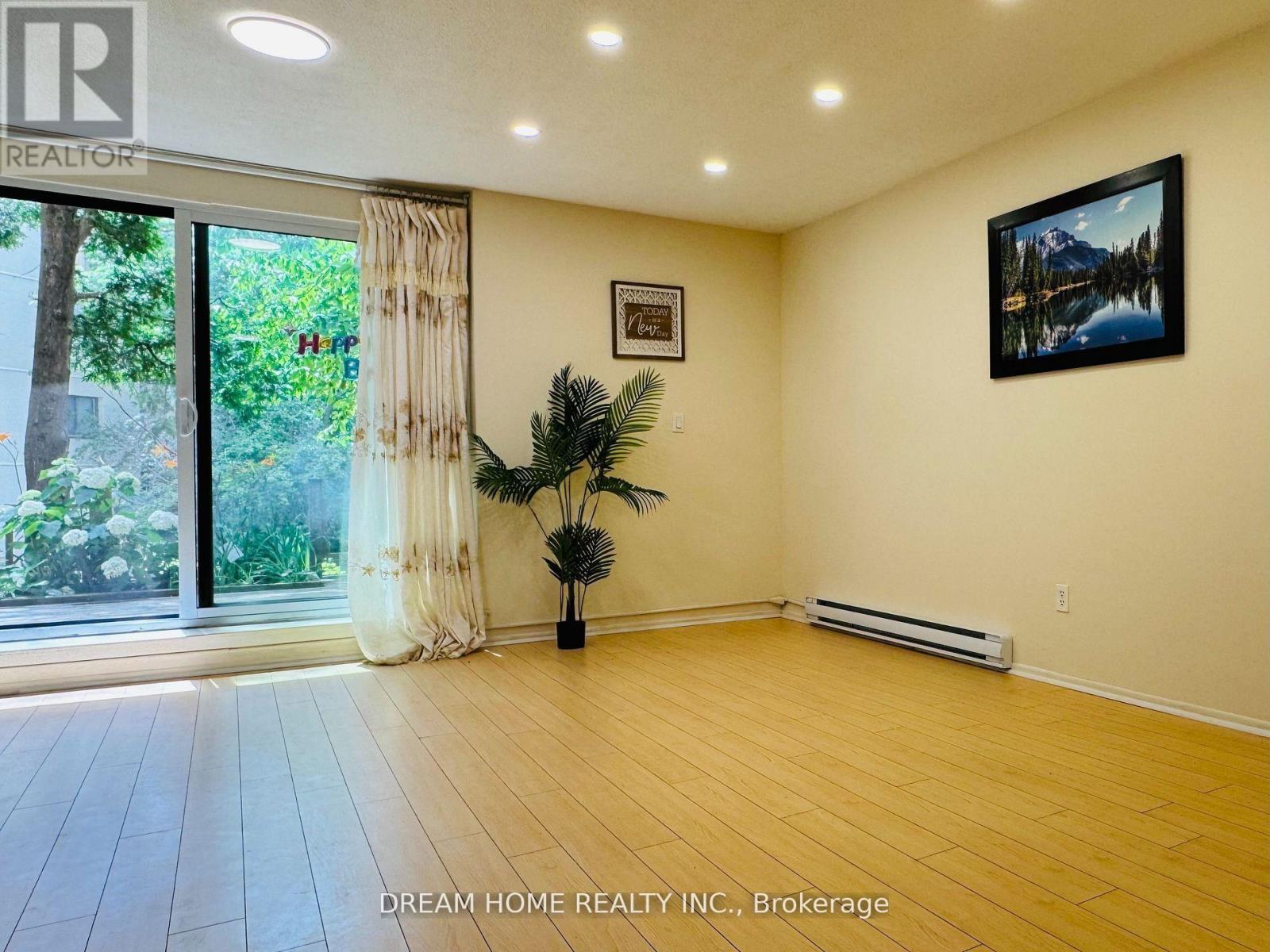 11 - 25 PEBBLE BYWAY 4 Beds Condo, Home, Townhouse for Rent - Photo gallery 3