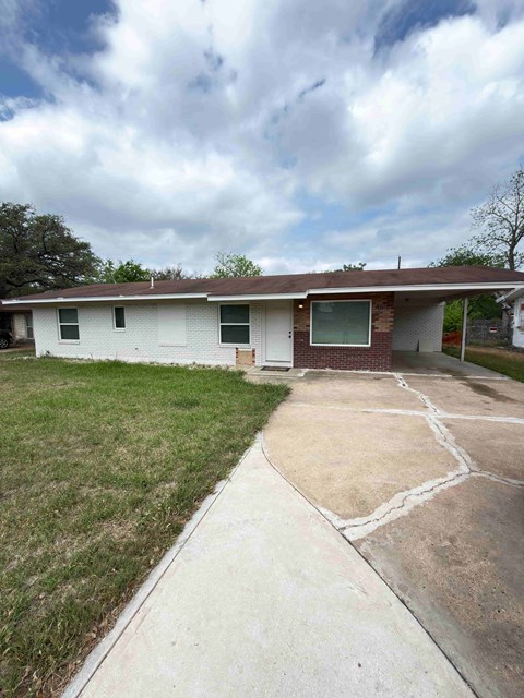 4618 Menchaca Road 3 Beds Apartment for Rent