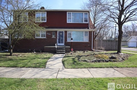 1343 Pagel Avenue 2 Beds Apartment for Rent