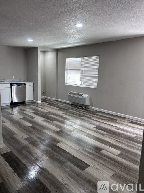 1601 W Main St 1 Apartment for Rent - Photo gallery 4