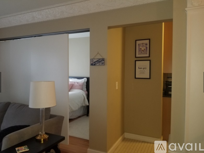 15 East Kirby Street 1 Apartment for Rent - Photo gallery 5