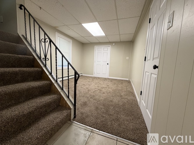 68 N Shirley St 3 Beds Single Family Home for Rent - Photo gallery 2