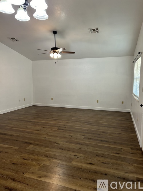 418 South Water Street 3 Beds Single Family Home for Rent - Photo gallery 3