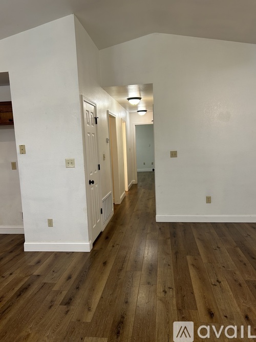 418 South Water Street 3 Beds Single Family Home for Rent - Photo gallery 4