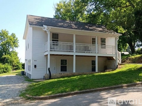 721 Chatham Avenue 3 Beds Apartment for Rent