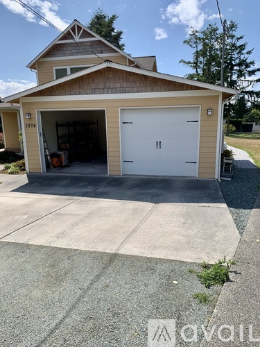 1974 Pinecrest Ave 3 Beds Single Family Home for Rent - Photo gallery 4