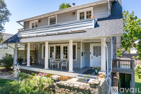 44 Austin Avenue 2 Beds Apartment for Rent