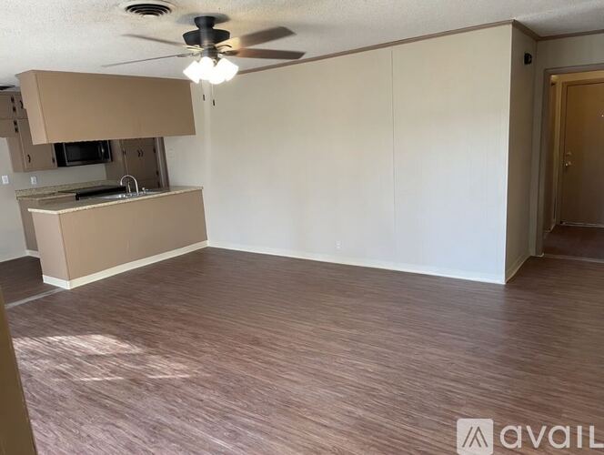 102 Forest Lane 3 Beds Single Family Home for Rent - Photo gallery 4