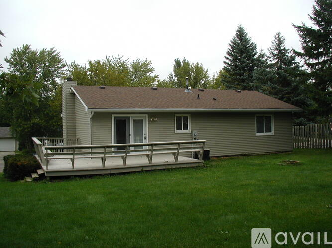 355 16th Street Northeast 3 Beds Single Family Home for Rent - Photo gallery 2