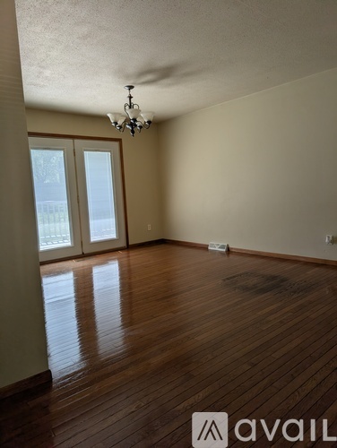 355 16th Street Northeast 3 Beds Single Family Home for Rent - Photo gallery 3