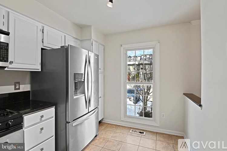 44025 Aberdeen Terrace 3 Beds Townhouse for Rent - Photo gallery 4