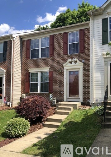 219 Point To Point Square 3 Beds Apartment for Rent