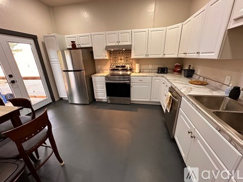 10805 Clover Ln 5 Beds Apartment for Rent