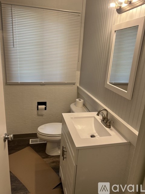 630 Gill Street 3 Beds Apartment for Rent