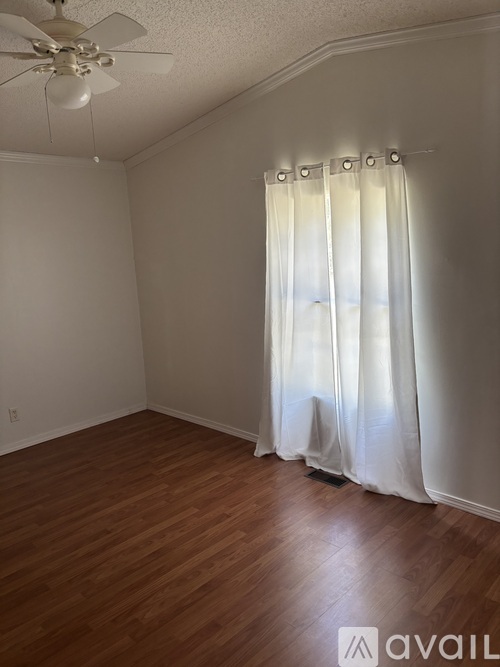10167 Lynette Drive 3 Beds Single Family Home for Rent - Photo gallery 4