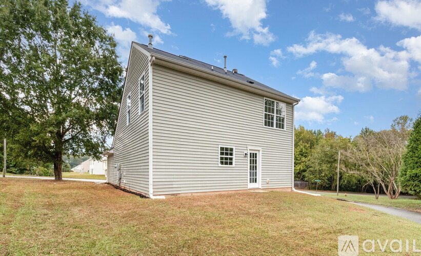 4203 Grandover Dr 3 Beds Single Family Home for Rent - Photo gallery 3