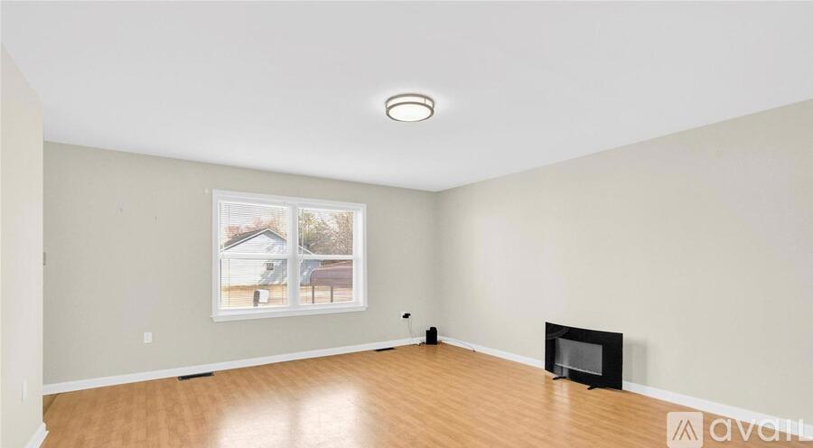 340 Vernon Ln 3 Beds Single Family Home for Rent - Photo gallery 3