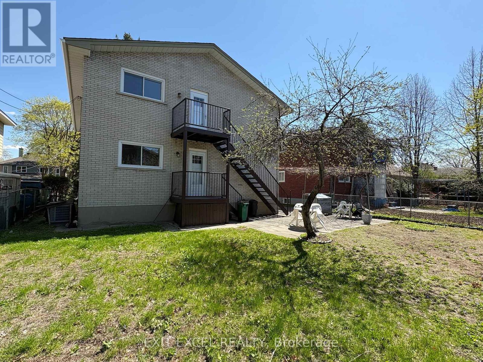 3 bedroom apartment - 1 - 816 DUNDEE AVENUE 1, Ottawa 5