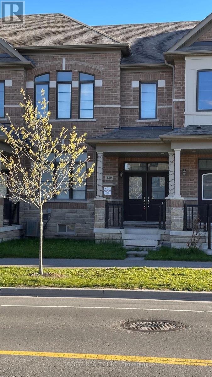 220 CORONATION ROAD 3 Beds Home, Townhouse for Rent - Photo gallery 2