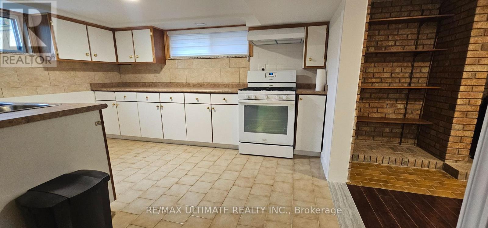 BASEMENT - 136 RUSTIC ROAD 1 House for Rent - Photo gallery 5