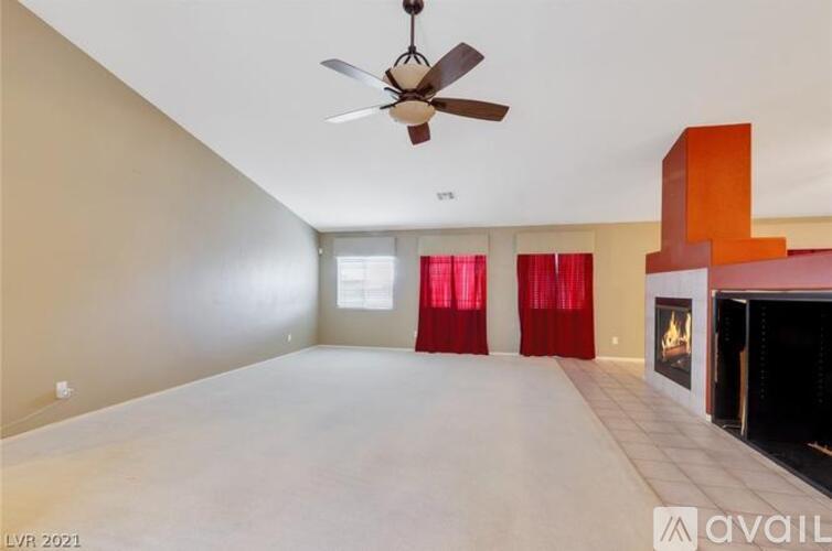 1048 Royal Skyline St 3 Beds Single Family Home for Rent - Photo gallery 2