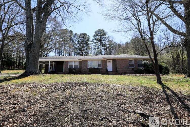 684 Valley Road 4 Beds Single Family Home for Rent - Photo gallery 1