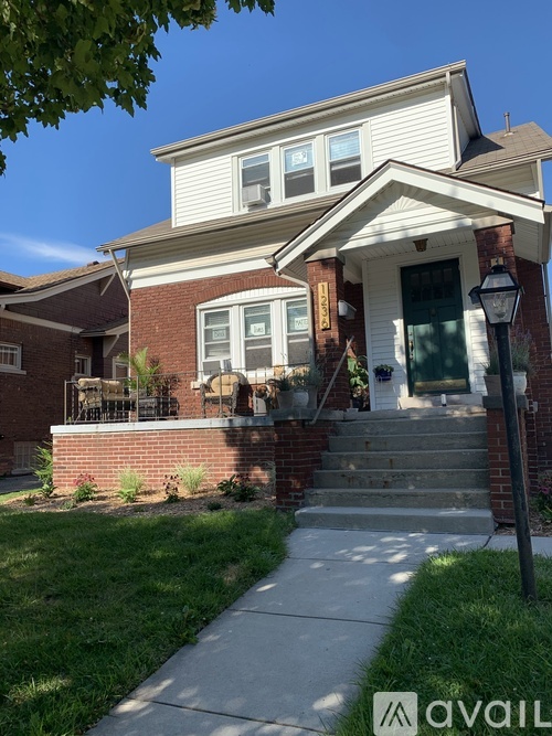 1236 Beaconsfield Ave 2 Beds Apartment for Rent - Photo gallery 1