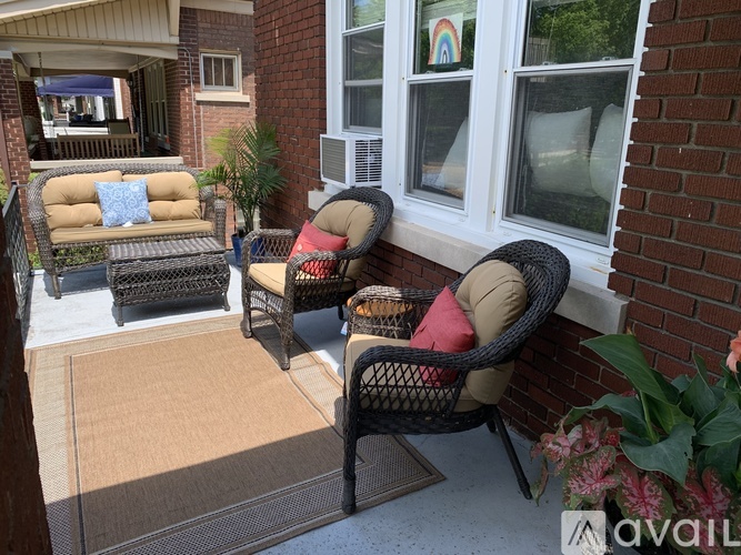 1236 Beaconsfield Ave 2 Beds Apartment for Rent - Photo gallery 2