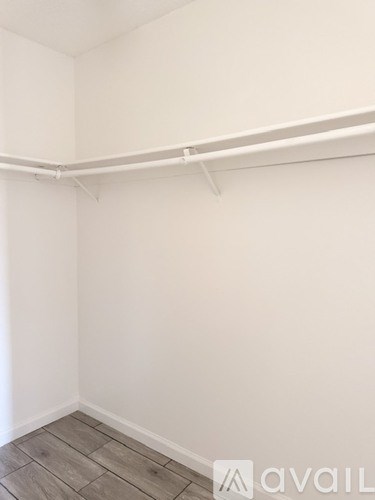 5301 Lennox Avenue 2 Beds Apartment for Rent