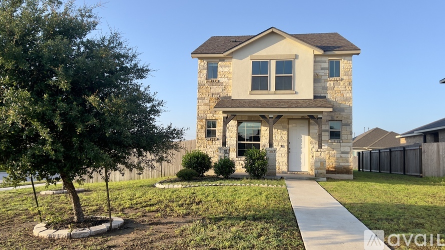 5811 Pleasanton Parkway 3 Beds Single Family Home for Rent - Photo gallery 1