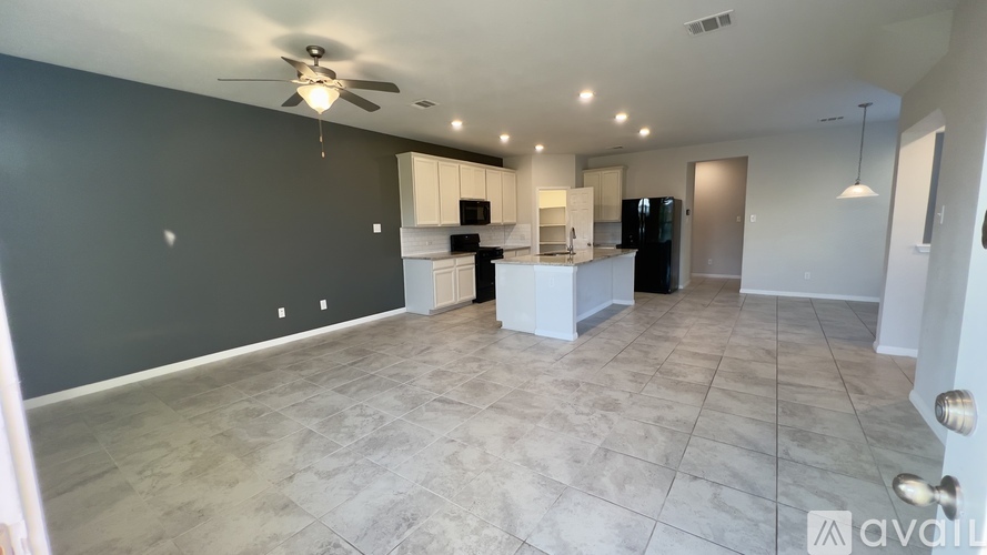 5811 Pleasanton Parkway 3 Beds Single Family Home for Rent - Photo gallery 2