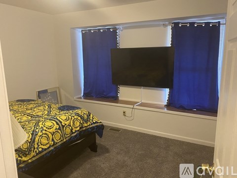 51 Countryside Dr 4 Beds Apartment for Rent