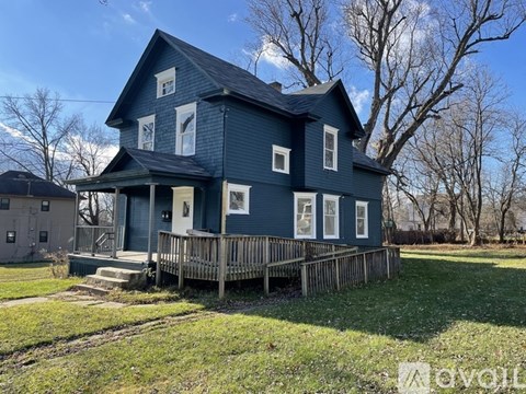 1006 Chittock Ave 2 Beds Apartment for Rent