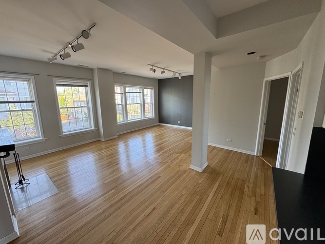 1756 W Ainslie St 1 Apartment for Rent - Photo gallery 2