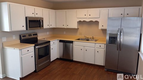 1458 Sheridan Pt 3 Beds Apartment for Rent