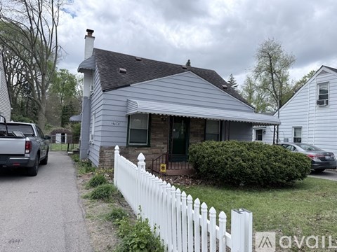 27045 Shiawassee Street 3 Beds Apartment for Rent