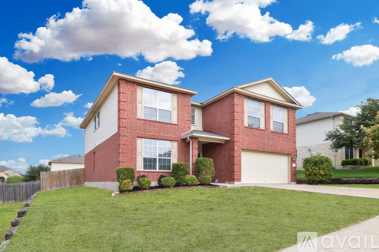 2203 Ryan Dr 4 Beds Single Family Home for Rent - Photo gallery 2