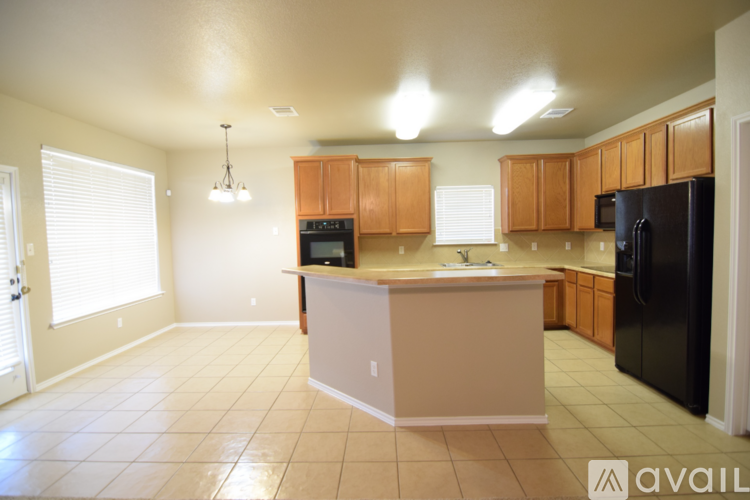 2203 Ryan Dr 4 Beds Single Family Home for Rent - Photo gallery 4