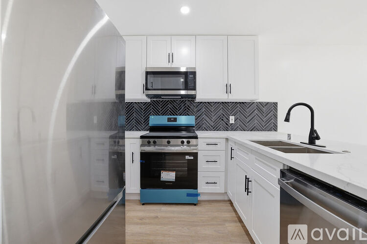 17000 Burbank Blvd 1 Apartment for Rent - Photo gallery 1