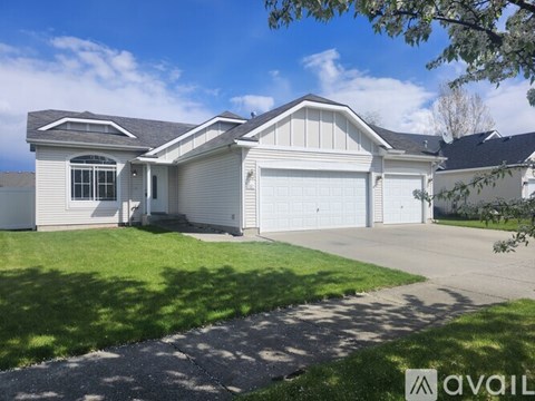 2671 W Apperson Dr 4 Beds Apartment for Rent