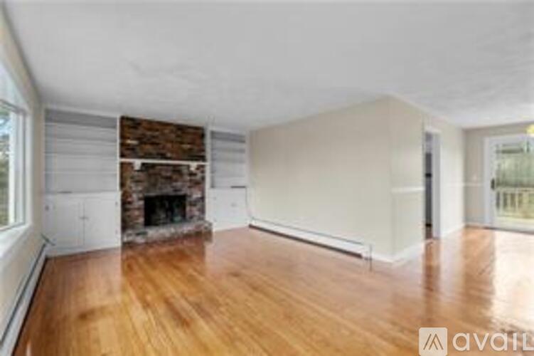 106 Norseman Drive 3 Beds Single Family Home for Rent - Photo gallery 3